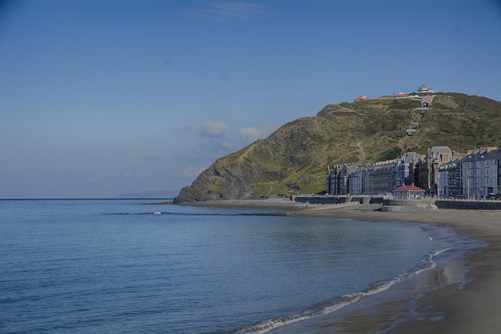 Awel Mor Holiday Apartment Aberystwyth Exteriér fotografie